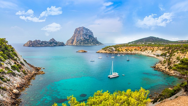  Φθινοπωρινές τιμές ξενοδοχείων στη Μεσόγειο με μείωση έως και στο ¼ από τις τιμές Αυγούστου