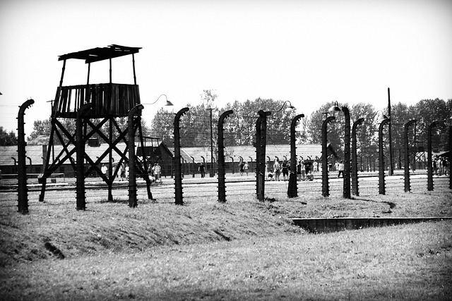   «DARK TOURISM». Επισκέψεις σε μνημεία πόνου και ιστορικών τραυμάτων